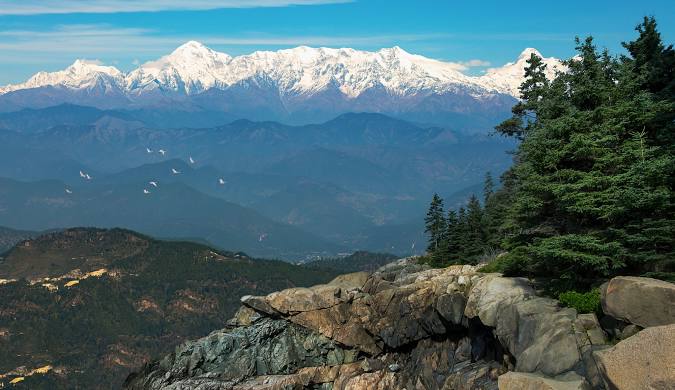https://vsquareholidays.com/uploads/binsar